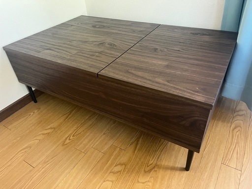 ストレージたっぷりあるコーヒーテーブル