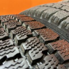 TOYO DELVEX M935 205/70R17.5 115/113N LT 17.5インチ ライトトラック用 スタッドレス 6本 24年製 バリ溝 エルフ ダイナ等　(KTS247) の画像