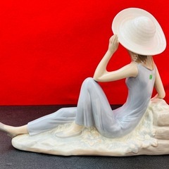 リヤドロ LLADRO 8 NAO スペイン 麦わら帽子の少女 置物 レトロ アンティーク コレクション 陶器人形 の画像