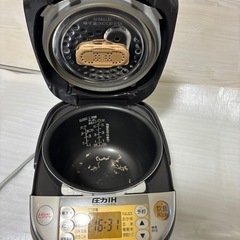 炊飯器の画像