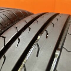【走行短め】YOKOHAMA BluEarth-RV RV03 215/60R17 17インチ 夏タイヤ 4本 24年製 アルファード ヴェルファイア C-HR等　(VTI214) の画像