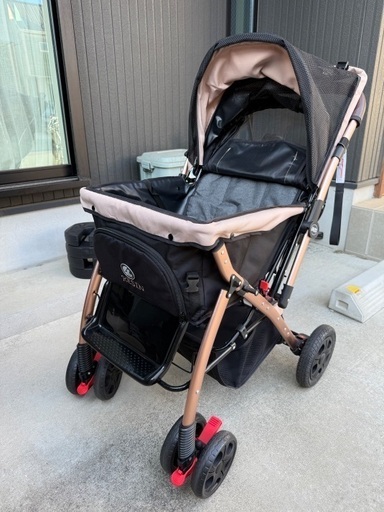 ペットカート【海外輸入品】　Enzo Pet Strollers  RESIN耐荷重〜34kgまで　折りたたみ可