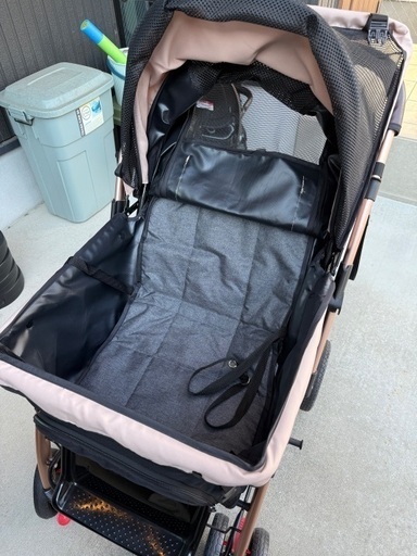 ペットカート【海外輸入品】　Enzo Pet Strollers  RESIN耐荷重〜34kgまで　折りたたみ可