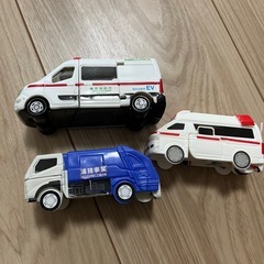 ハッピーセット　はたらくくるまの画像