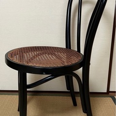 秋田木工　軽量木製椅子　籐の座面の画像