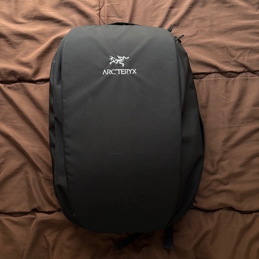 【美品】ARC’TERYX BLADE20 バックパック リュック 黒 ブラック