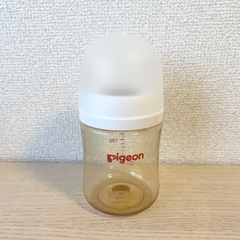 Pigeon ピジョン 母乳実感 哺乳瓶 プラスチック製 160㎖の画像