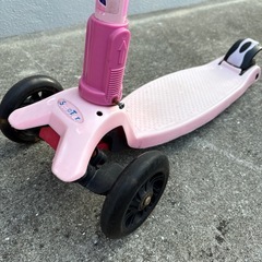 キックボード　3輪の画像