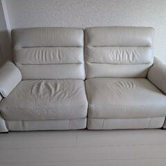 電動リクライニングソファの画像