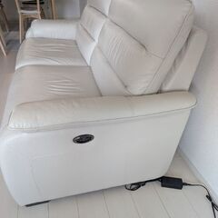 電動リクライニングソファの画像