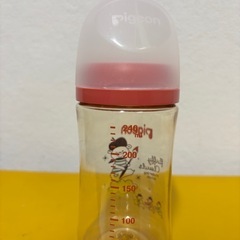 哺乳瓶240mLの画像