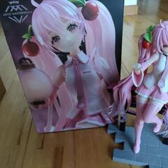 初音ミク　桜ミク　ピンク　可愛い　サクランボ　桜　箱凹みあり汚れあり　提灯ありますがはじめから上手く持たせられませんでした　提灯電気つきません　の画像