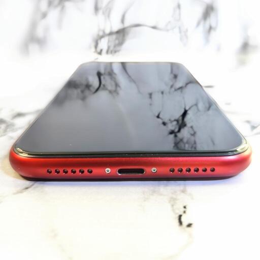 美品】iPhone 11 64GB au レッド SIMロック解除済 (竹の子) 鹿児