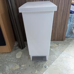 ペダル式　ゴミ箱　ダストボックス　中古　リサイクルショップ宮崎屋住吉店25.8.19の画像