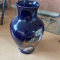 花瓶もしくは壺の画像