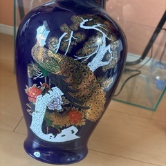花瓶もしくは壺の画像