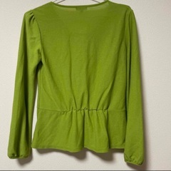 INDIVI トップス　グリーン　黄緑　フリル　ブラウス　日本製の画像