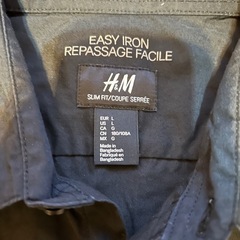 バンヒューゼンとH&M メンズシャツの画像