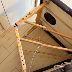 【新品同様】折りたたみマッサージベッドの画像