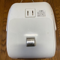 炊飯器の画像