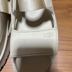 アグ　サンダルの画像