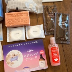 エイボン　ミネラルクレンジング・マイクロホイップクレンザー　化粧品サンプルの画像