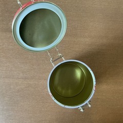 いちごがワンポイント🍓 可愛い缶ケース🩷 ともだちはくま キャニスター缶 クッキー缶 お菓子缶 ピンクの画像