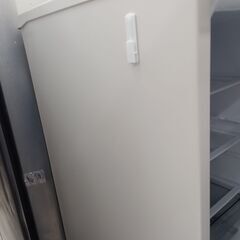 リユースのサカイ栃木店★ジモティ割あり★ MITUBISHI 冷蔵庫 MR-P15H-W 146L 22年製 動作確認／クリーニング済み TC10282の画像