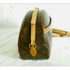 ルイヴィトンLUIS VUITTON ブロア　ショルダーバッグの画像
