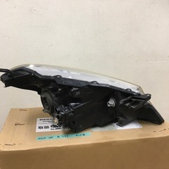 トヨタ  ヴィッツＮＳＰ135系左ライト❗️の画像