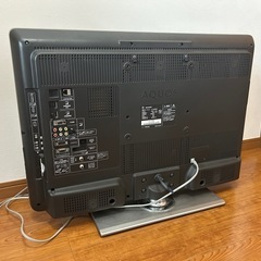 32型テレビ(シャープ製)の画像