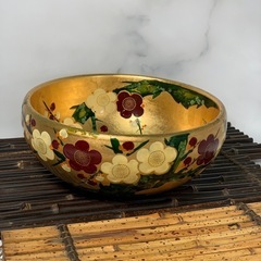 配送可能　色絵金彩 菓子鉢　金箔　梅　 和食器 鉢　茶道具　懐石道具　時代物　アンティーク　骨董　古玩　骨董　煎茶道具　漆器の画像