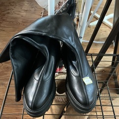 状態良いです👍 ロングブーツ👢 ストレッチロング ブーツ シューズ 靴 厚底 インソール 美脚ロングブーツ　黒の画像