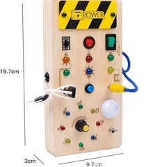 木製ビジーボード 知育玩具 モンテッソーリ 旅行おもちゃ LEDライト付きの画像
