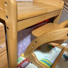 キッズテーブルの画像