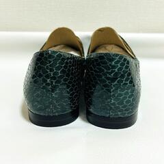 【レア品 / Naturalizer】ロ－ファ－ 23cm 革 蛇柄 グリ－ンの画像