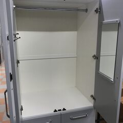 【ｼﾞｬﾝｸﾞﾙｼﾞｬﾝｸﾞﾙ金沢店】 ニトリ 洋ダンス グレー/ホワイト W80×D55×H190 クリーニング済み												の画像