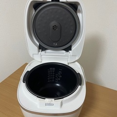 炊飯器の画像