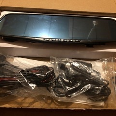 【新品】ドラレコ 簡単取付 ルームミラー 一体型 バックカメラ連動 現品限り 在庫処分 値下げの画像