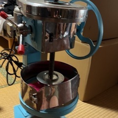 電動手動かき氷機の画像
