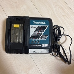 マキタ インパクトドライバー+充電器の画像