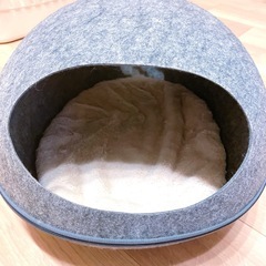 定価3000円✨️ 猫 ベッド ドーム 窓付き 通年 2wayセパレート キャットハウス フェルト製の画像