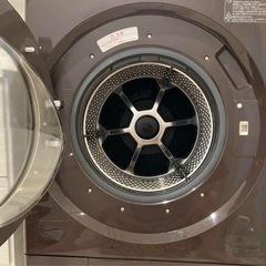 破格💎【展示品】2025年35万購入TOSHIBAドラム式洗濯機　最上位モデル　洗剤自動　配達無料の画像