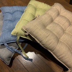 ほぼ新品 座布団の画像