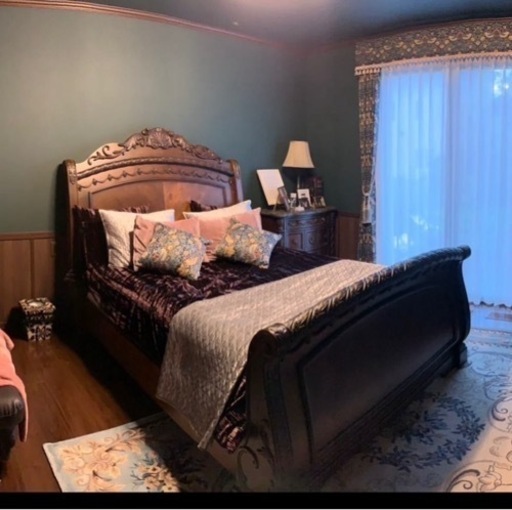 ベッドフレーム マットレス(Queen)8/29までに引渡し