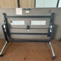 【在庫20台あり】イトーキ　スタックテーブル　1800X900　H700　ホワイト　折りたたみテーブルの画像