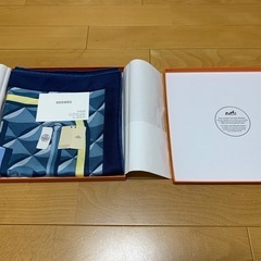 エルメス HERMES スカーフ　カレ90 シルク100 正規直営店購入　新品同様　定価88000円の画像