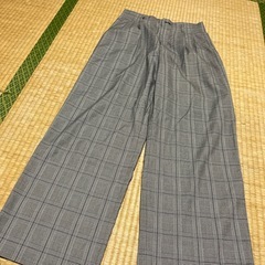 GU ズボン　レディース　衣類の画像