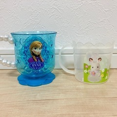 【ひとつ250円】子ども用コップ　シルバニア　アナと雪の女王の画像