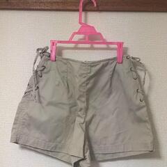 レディース ベージュ キュロットの画像